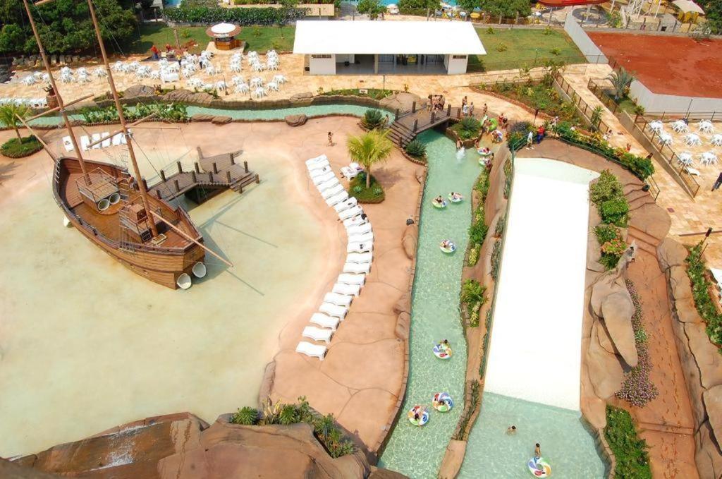 Piazza Diroma - Cortesia Park Diroma, Splash E Slide Caldas Novas Exterior photo